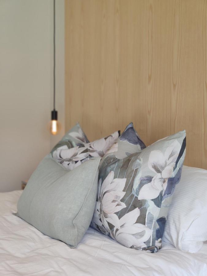 فندق Tussock Hill Vineyard Retreats كريستتشيرش المظهر الخارجي الصورة